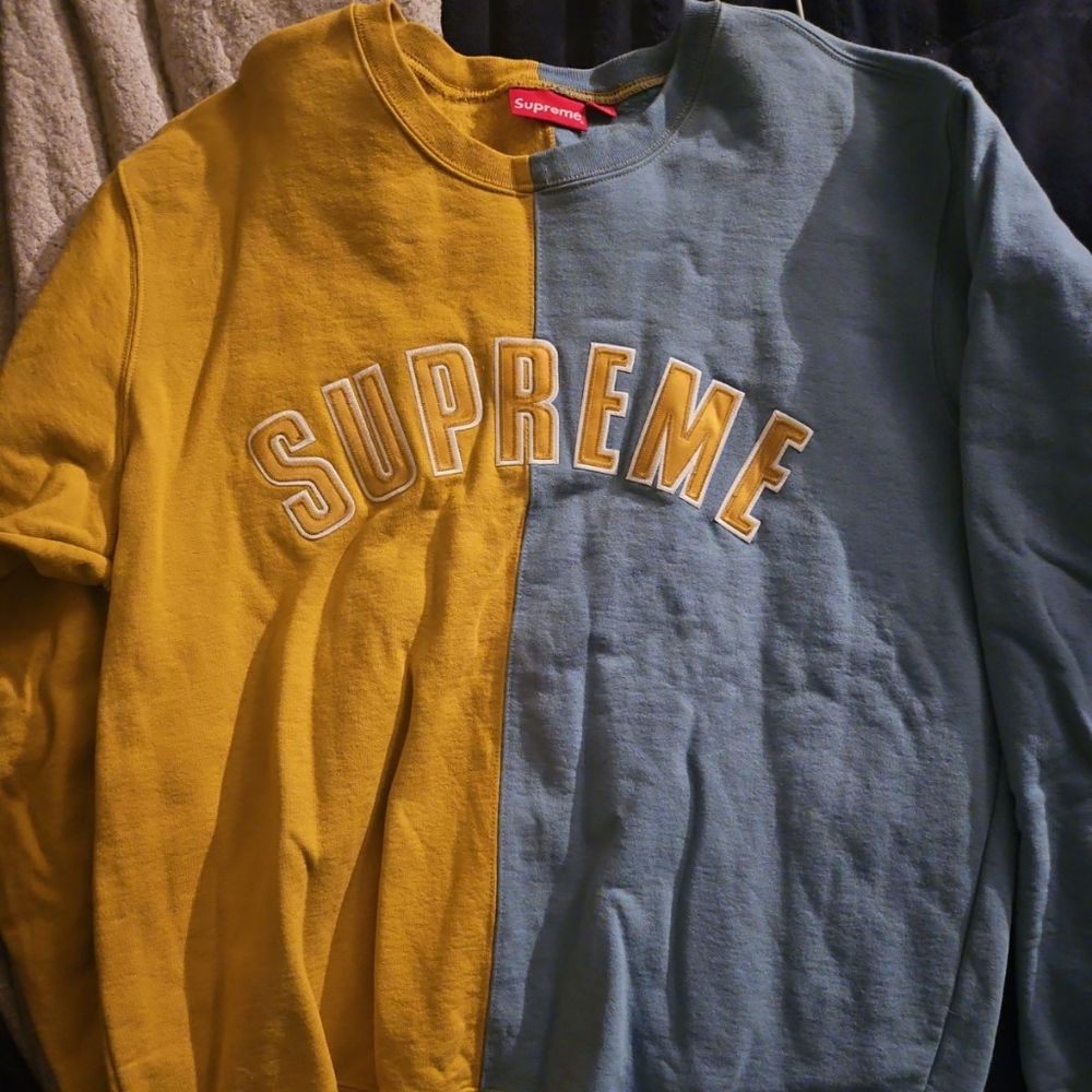Supreme Arc Logo Split Crewneck